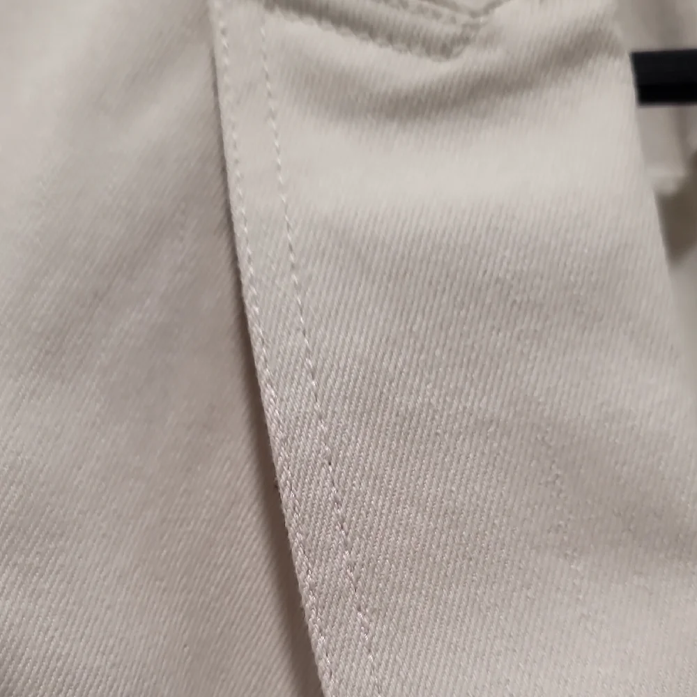 Cinq A Sept Cream Blazer with Ruched Sleeves - Picture 7 of 14